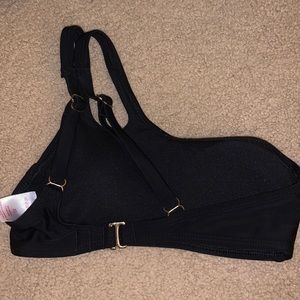 One should bikini top